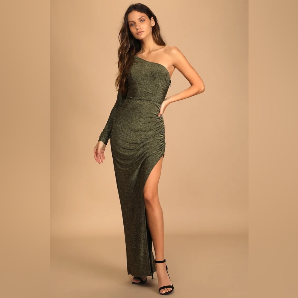Sparkly Lulus maxi dress